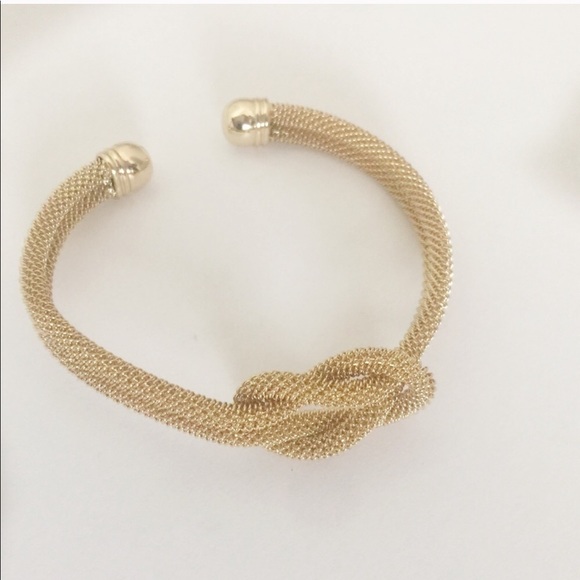 Gold plated love knot bangle bracelet - Picture 2 of 3